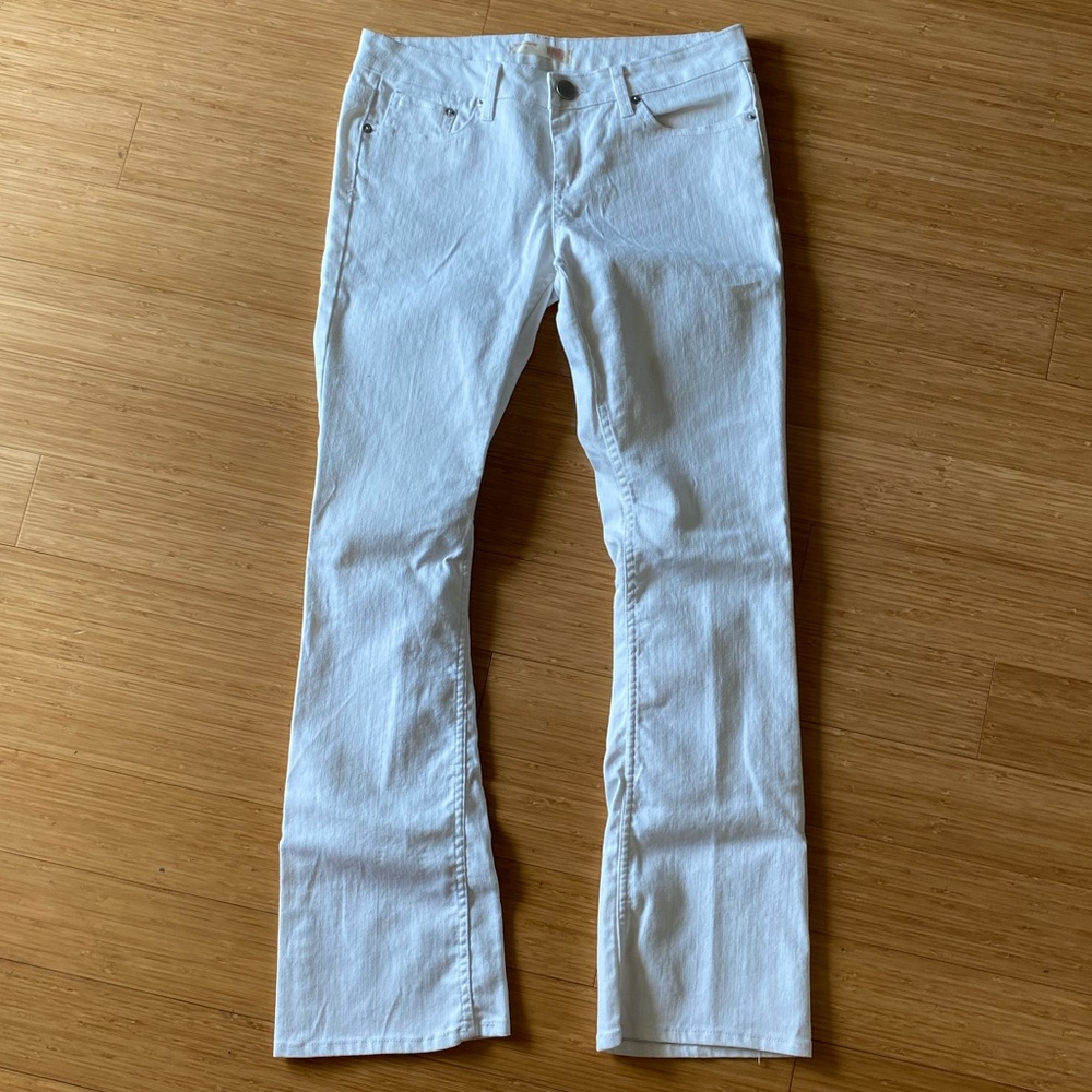 No Boundaries stretchy jeans